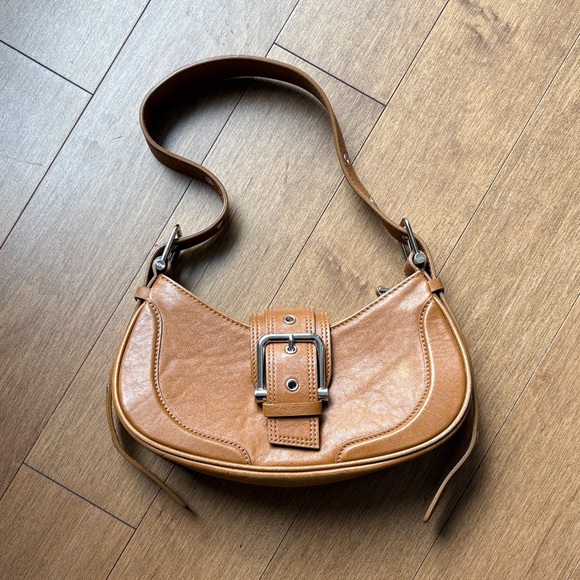 Osoi Handbags - Osoi hobo brocle bag